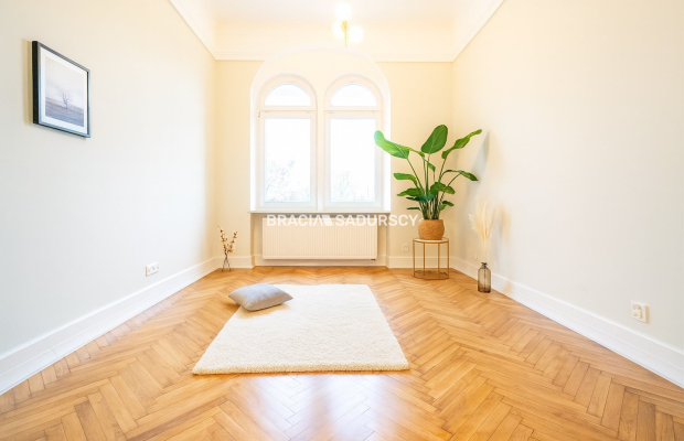 4 pokoje w secesyjnej kamienicy