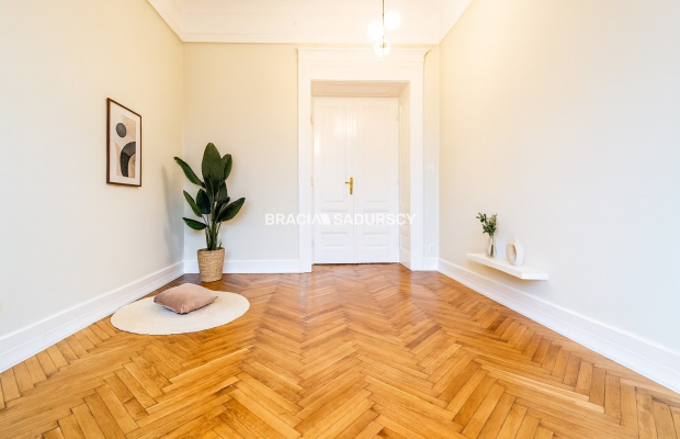 4 pokoje w secesyjnej kamienicy