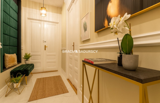 4 pokoje w secesyjnej kamienicy