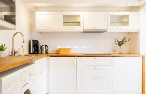 4 pokoje +2 pokoje + garaż