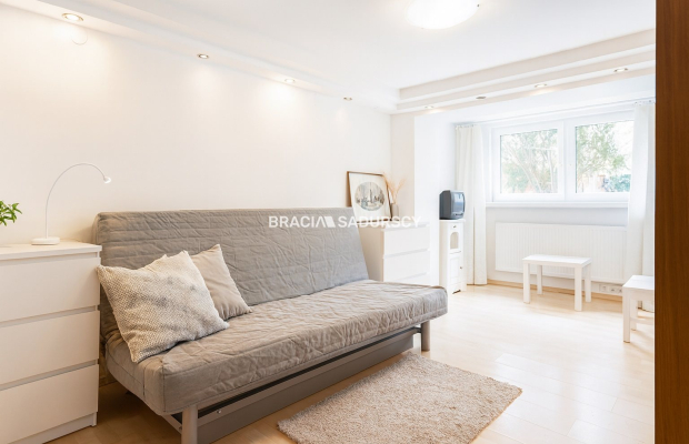 4 pokoje +2 pokoje + garaż