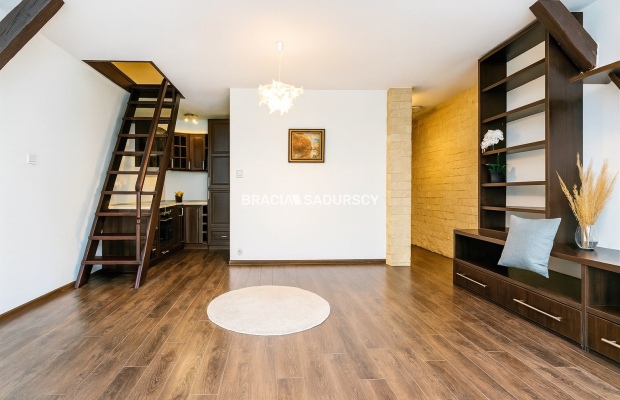 Starowiślna | centrum miasta | antresola 