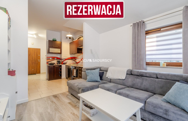 Przestronne i dobrze doświetlone / klimatyzacja