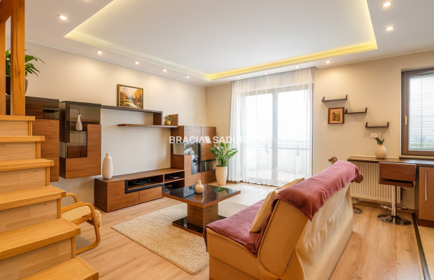 Dwupoziomowe mieszkanie na Ruczaju!