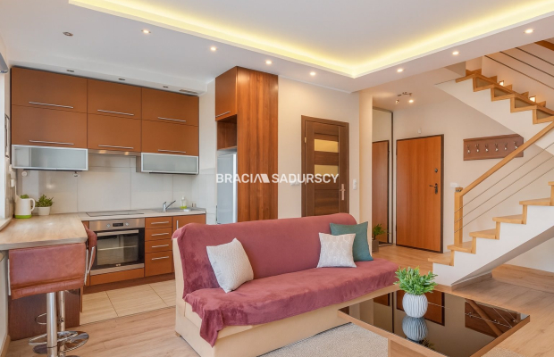 Dwupoziomowe mieszkanie na Ruczaju!
