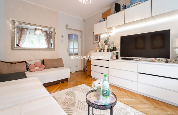 Mieszkanie 2-pokojowe Oś. Słoneczne