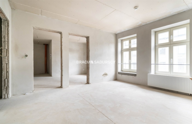 Mam na sprzedaż  idealne mieszkanie z jedną sypialnią na start lub pod inwestycje, w standardzie deweloperskim,  na ul. Kalwary