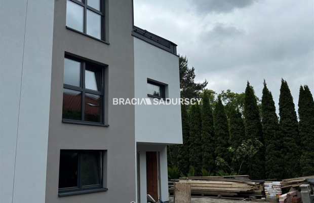 Ruczaj, mieszkanie z ogródkiem, 3 pokoje, parking