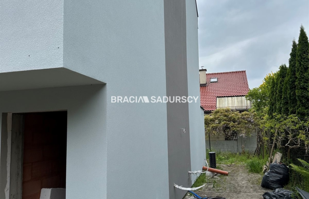 Ruczaj, mieszkanie z ogródkiem, 3 pokoje, parking