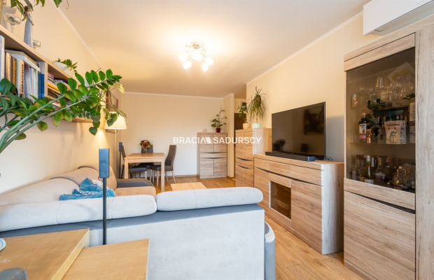  Komfortowe mieszkanie przy Parku Lotników