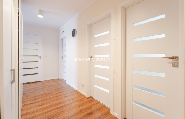 Duże mieszkanie idealne dla rodziny.