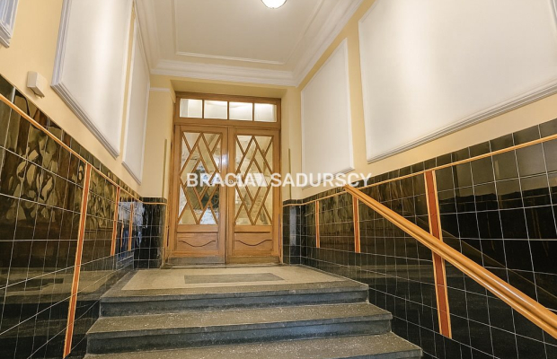 Klimatyczne mieszkanie 80m2 przy Wawelu 