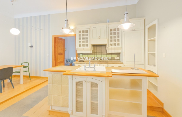 Wyjątkowe mieszkanie 75 m w sercu Starego Podgórza