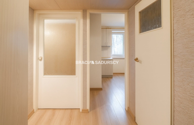 2-pokojowego mieszkania przy Alei Pokoju