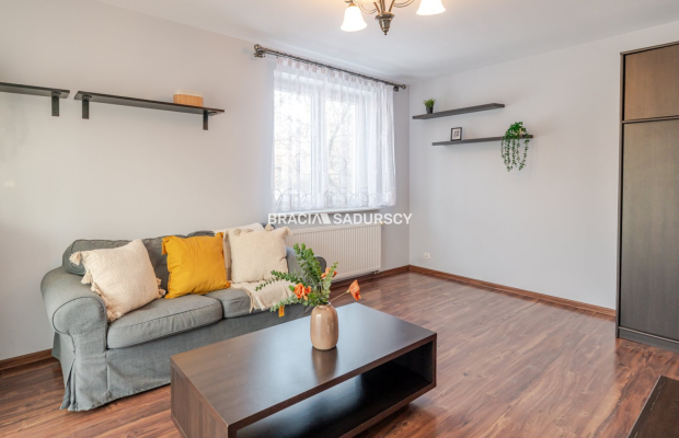 Zadbane 2 pokoje z balkonem | Spokojne osiedle 