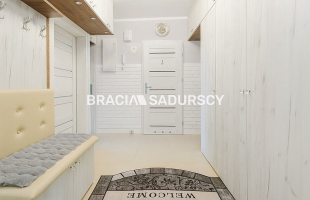 Przestronne 3 pokoje z balkonami i windą