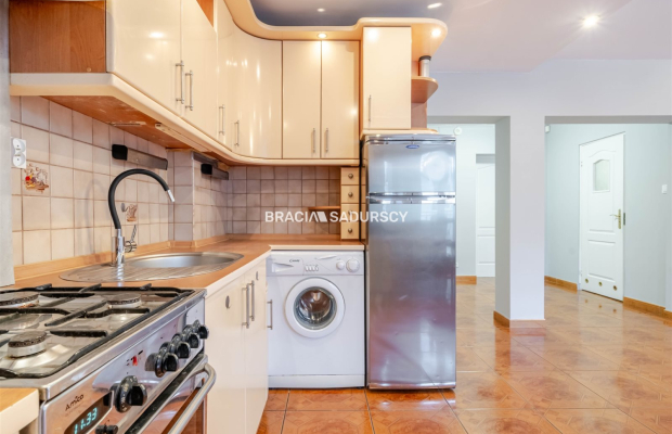 Kameralne 3 pokoje z dużym balkonem