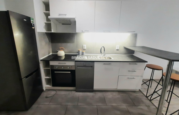 ATRAKCYJNE MIESZKANIE 2 POK DO WEJŚCIA