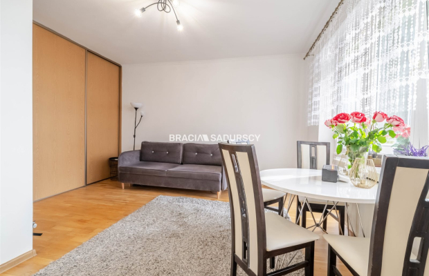 Kawalerka w Łagiewnikach z przestronną kuchnią!