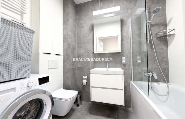 Apartament z klimatyzacją i 2 balkonami - od zaraz