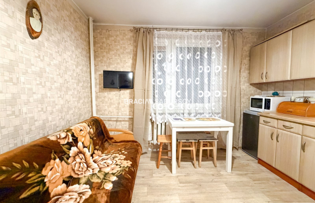 2pok na Białoruskiej, 4 piętro, winda, loggia