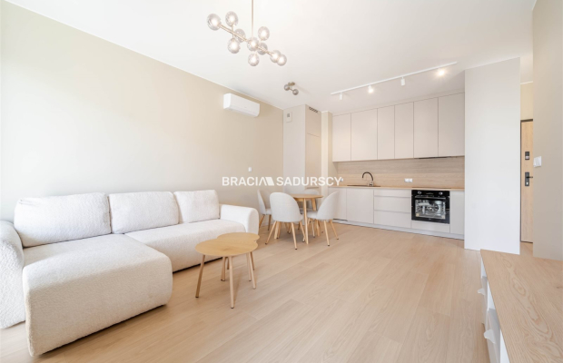 Cieszyńska, miejsce parkingowe, Wysoki Standard