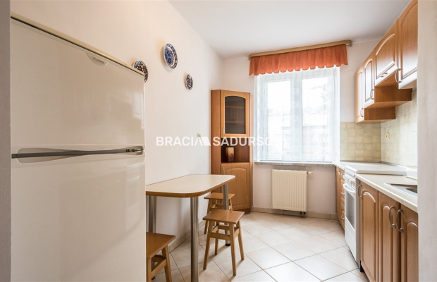 2 pokoje - Grzegórzecka - 2800 złotych