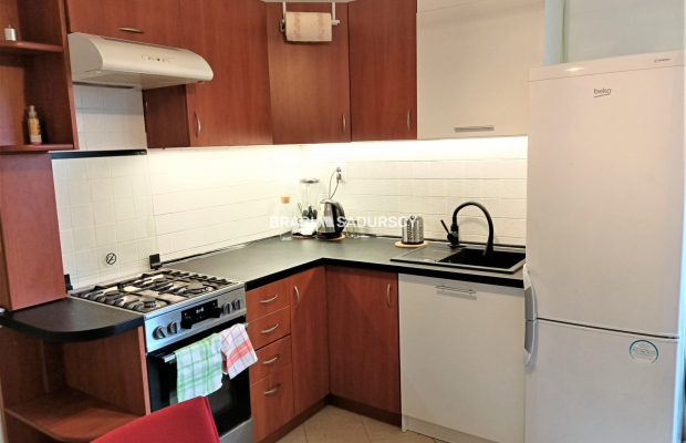 Wygodne mieszkanie z szybkim dojazdem do centrum!