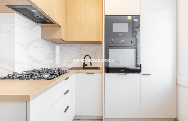 Świeżo wyremontowane 2 pokoje w centrum