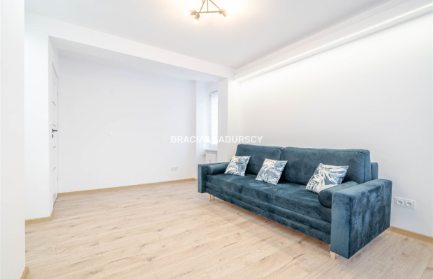 Świeżo wyremontowane 2 pokoje w centrum