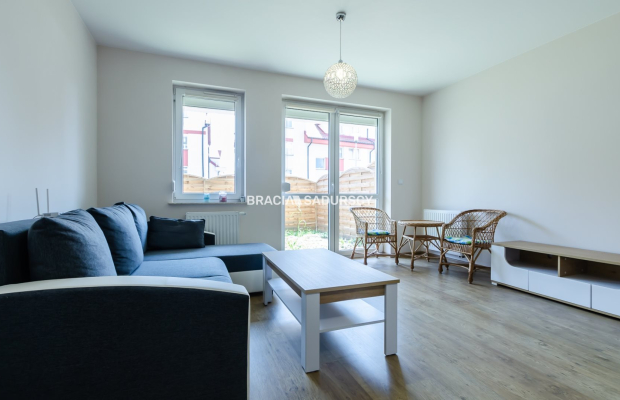 2 pokoje z ogródkiem