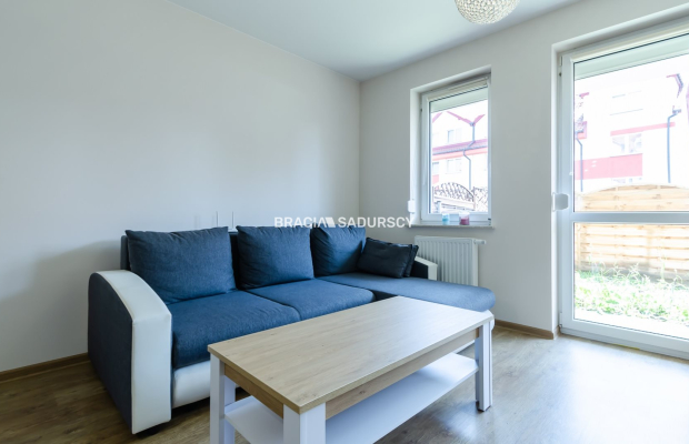 2 pokoje z ogródkiem