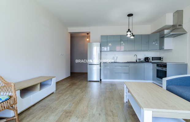 2 pokoje z ogródkiem