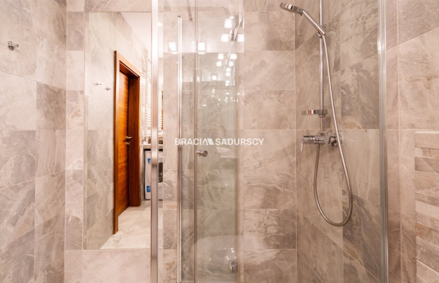 Nowoczesny apartament z dużym tarasem - Ul.Lubicz