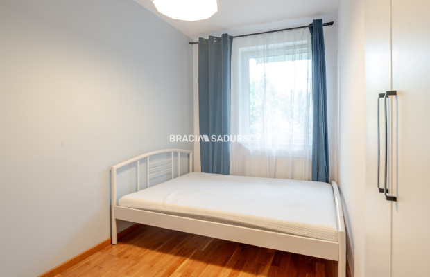 Przytulne mieszkanie z własnym ogródkiem