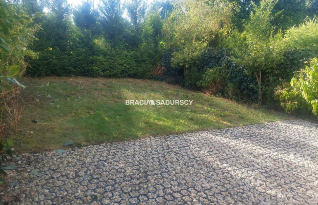 Przytulne mieszkanie z własnym ogródkiem