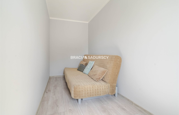 ul. Nowohucka - 2-pokojowe mieszkanie z balkonem