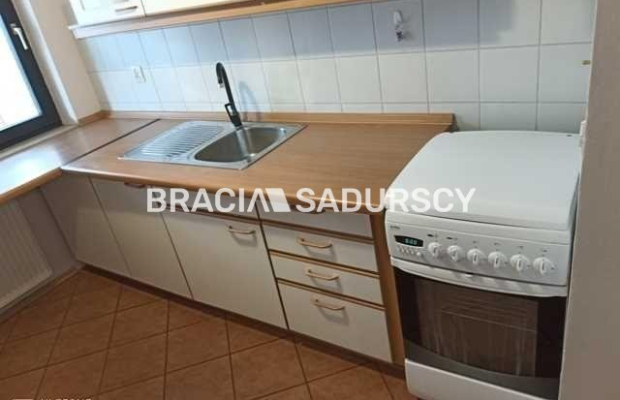 Przestronne 3-pokojowe mieszkanie z balkonem