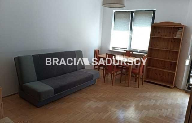 Przestronne 3-pokojowe mieszkanie z balkonem