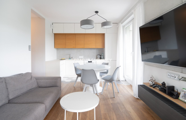 Nowoczesny apartament z tarasem w sercu Zabłocia