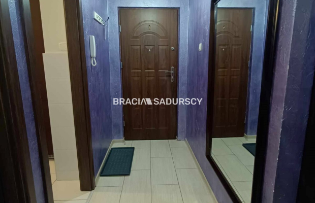 2 POKOJE / 46M2 / OSOBNA KUCHNIA / BALKON 