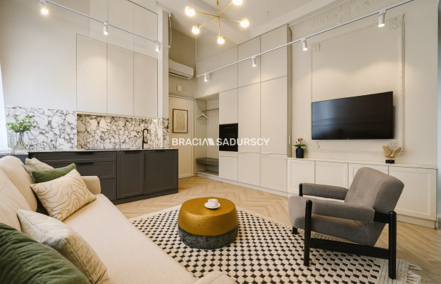 Premim, Centrum na wynajem