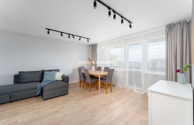 2-pokojowe, jasne z balkonem – ul. Wysłouchów!