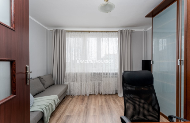 2-pokojowe, jasne z balkonem – ul. Wysłouchów!