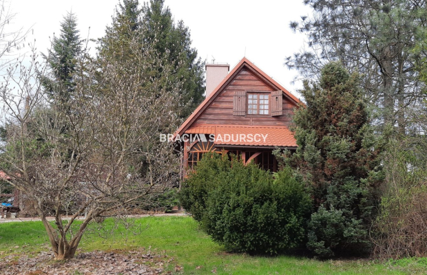 Duża działka z potencjałem – centrum Sieprawia