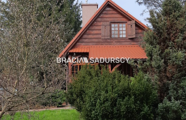 Duża działka z potencjałem – centrum Sieprawia