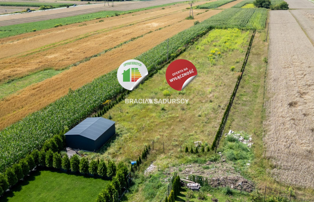 Ogrodzona działka budowlana 27ar WADÓW