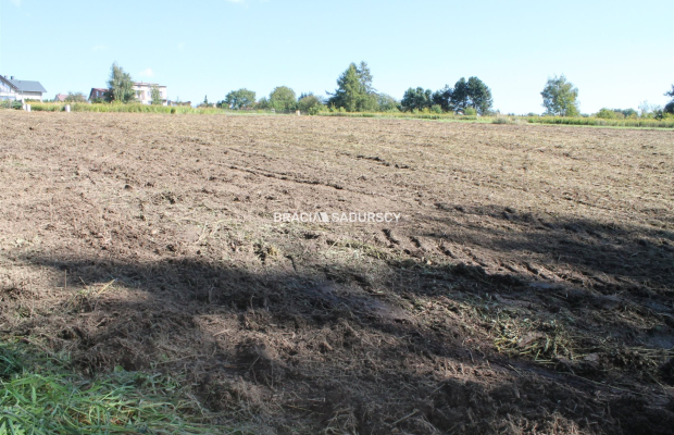 Atrakcyjna działka budowlana w Libertowie.
