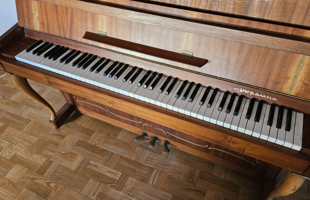Pianino marki Україна Ukraina