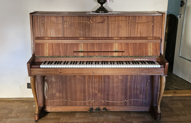 Pianino marki Україна Ukraina